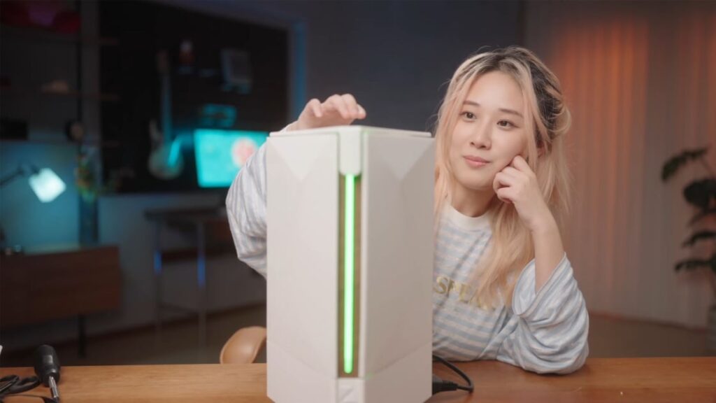 Modder kinez kombinon Xbox Series S, PS5 dhe Switch 2 në një tastierë të vetme