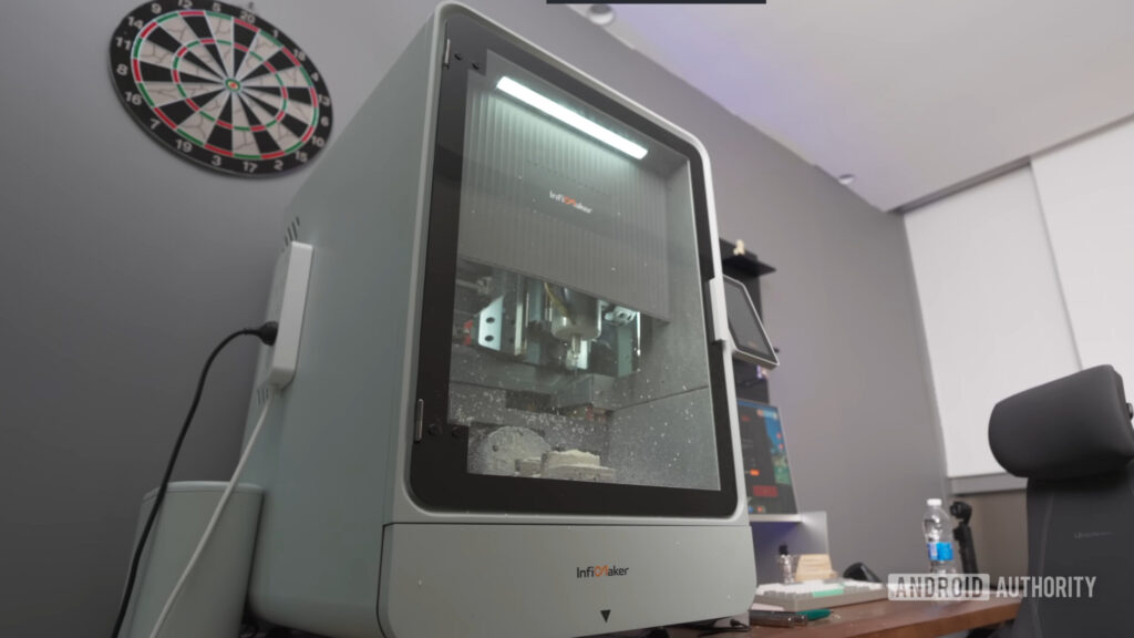 This desktop CNC mill lets you carve 3D figurines with zero experience, and it’s now on Kickstarter